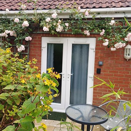 Santi Bhavana Bed & Breakfast Westbury (Wiltshire) Exterior foto