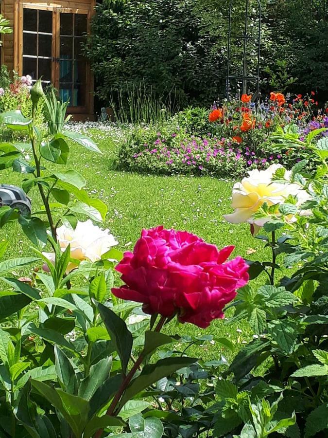 Santi Bhavana Bed & Breakfast Westbury (Wiltshire) Exterior foto